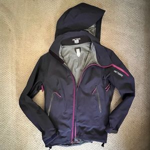 Arc’teryx Womens Ski shell jacket
